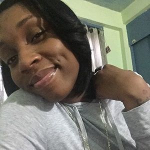 Meet your Posher, Inez